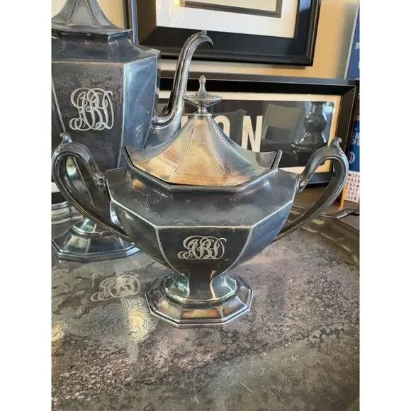 Gorgeous Antique Reed and Barton Art Deco Silver Plated Tea set #3690 with tray - Picture 10 of 16